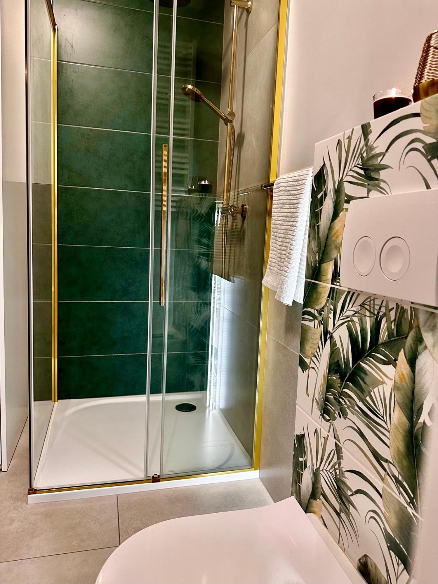 Apartamenty Kielce- Green Forest Apartament, Faktura, Parking, Centrum エクステリア 写真